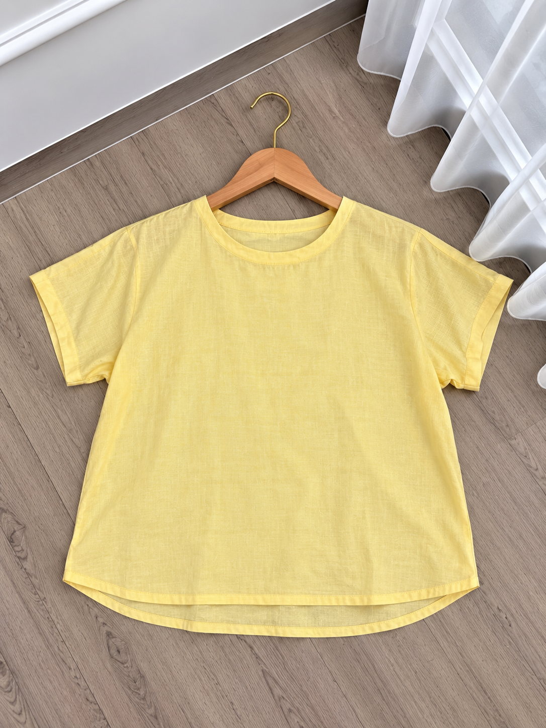 Blusa Amarilla Básica