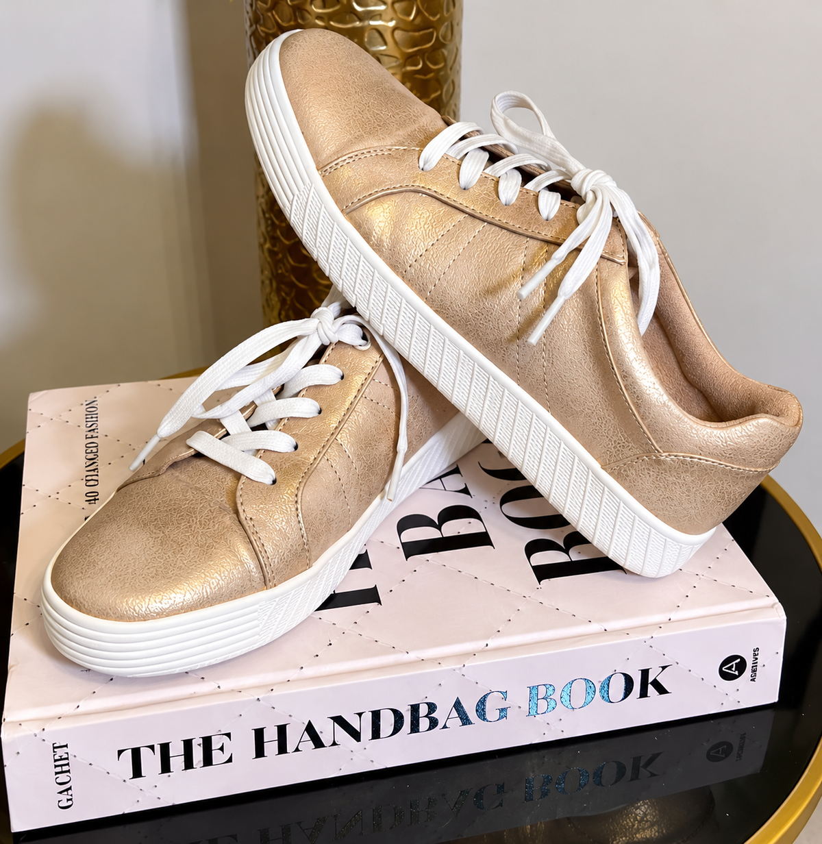 TENIS SOUL DORADOS
