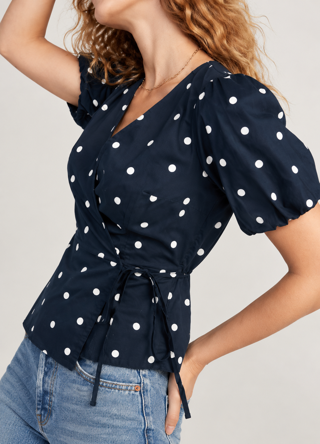 Blusa Azul Marino de Lunares