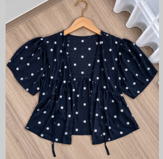 Blusa Azul Marino de Lunares